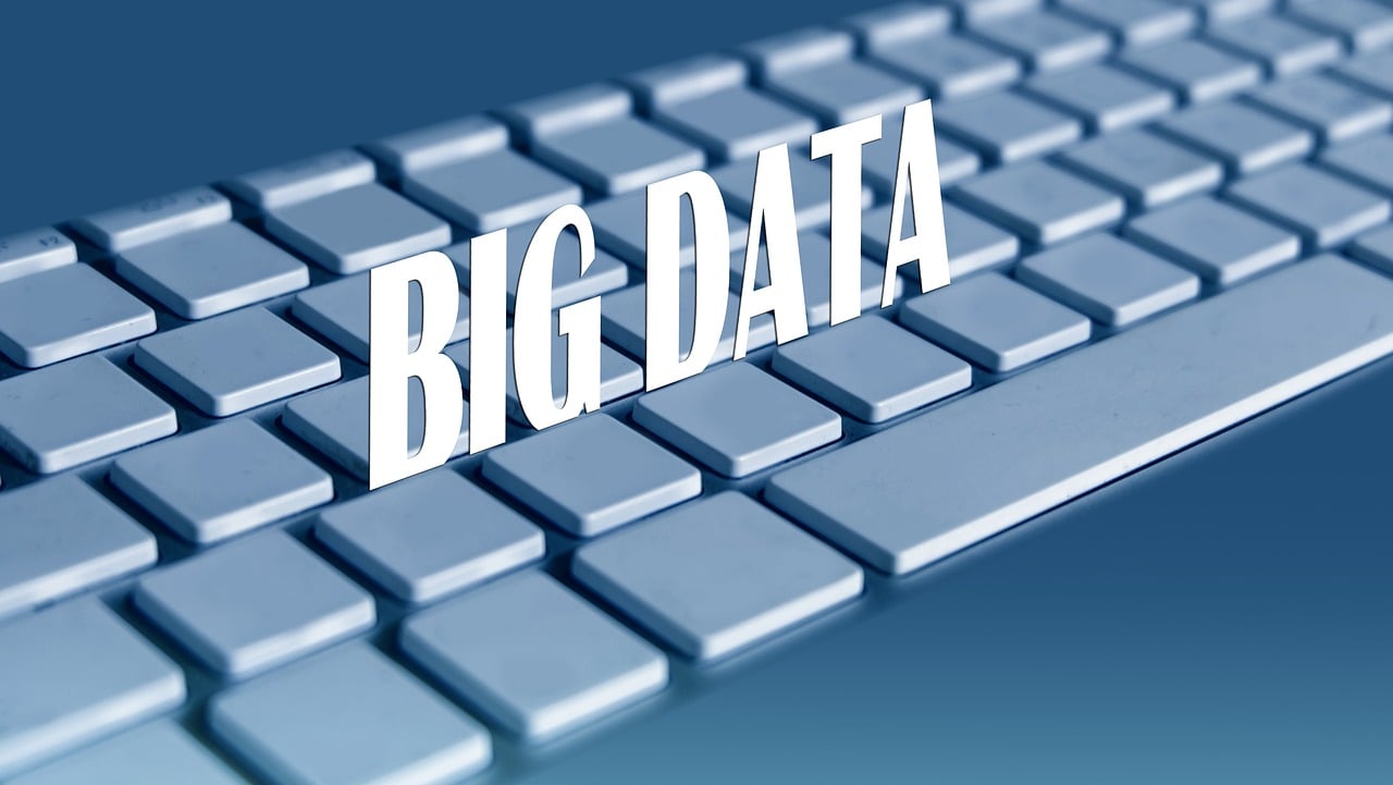 big data keyboard computer internet online www surfing amount of data word flood of data database bulk data collect evaluate data volume data retention data storage market research records data processing complex data collection data data data data data database