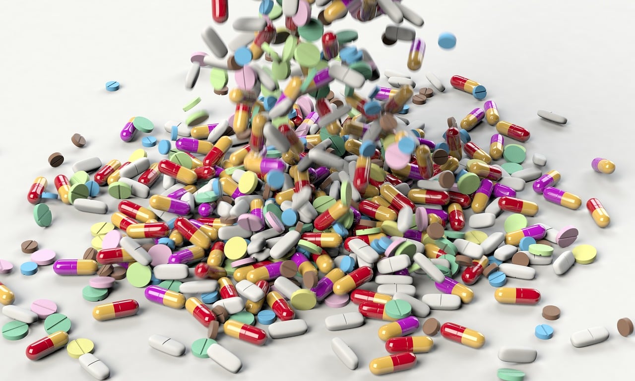 pills medicine prescription healthcare medical health medication pharmaceutical treatment antibiotics painkillers dosage